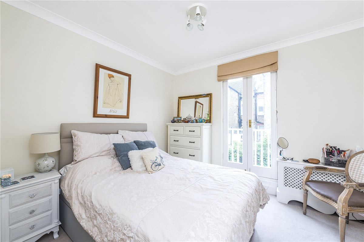 4 bedroom House, Fabian Road, London, SW6 - Let Agreed, Image 2