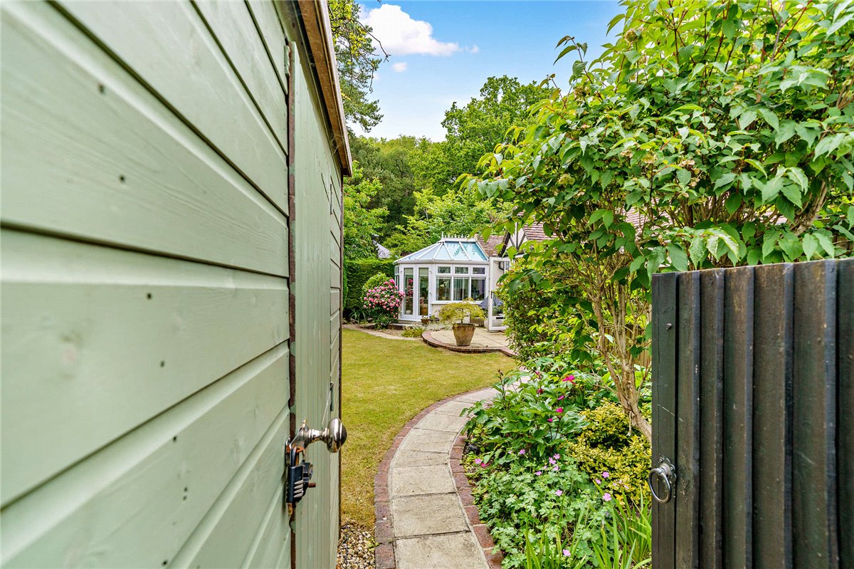 2 bedroom Bungalow, Ridgeway Close, Hermitage, RG18 - Sold, Image 22