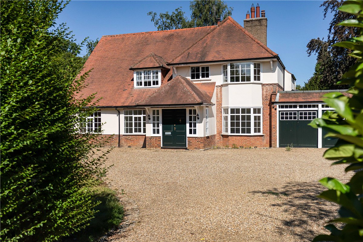 5 bedroom House, Potter Row, Great Missenden, HP16 - Available, Image 1