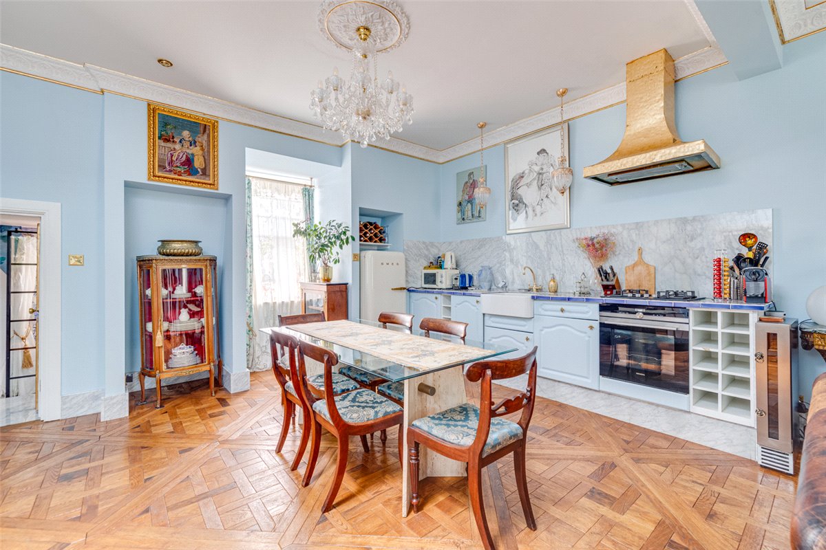 1 bedroom Flat, Sloane Gardens, Chelsea, SW1W - Available, Image 1
