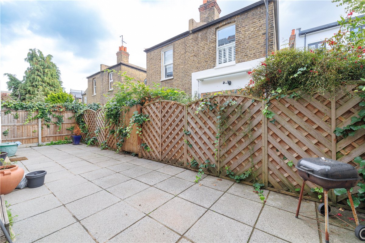 2 bedroom Flat, Vera Road, London, SW6 - Sold, Image 3