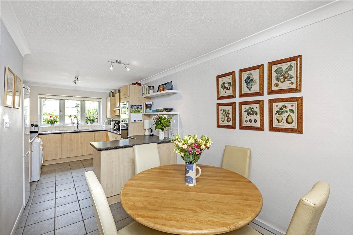 3 bedroom House, Swan Place, Barnes High Street, SW13 - , Image 11