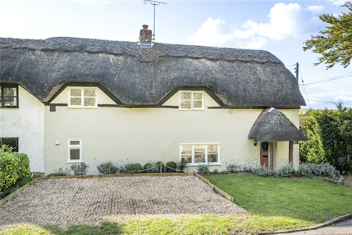 2 bedroom Cottage, Kilmeston, Alresford, SO24 - Available
