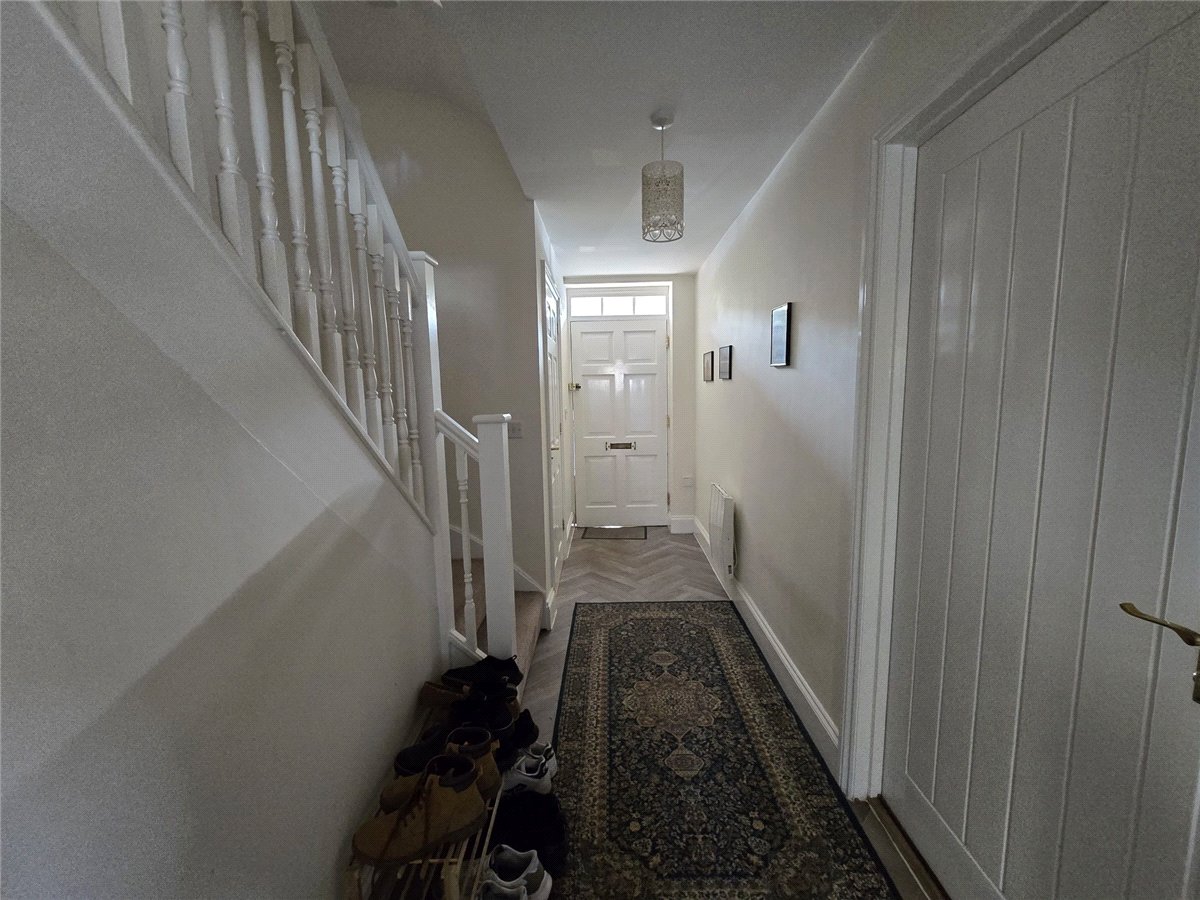 3 bedroom House, Post Office Lane, Pewsey, SN9 - Available, Image 2