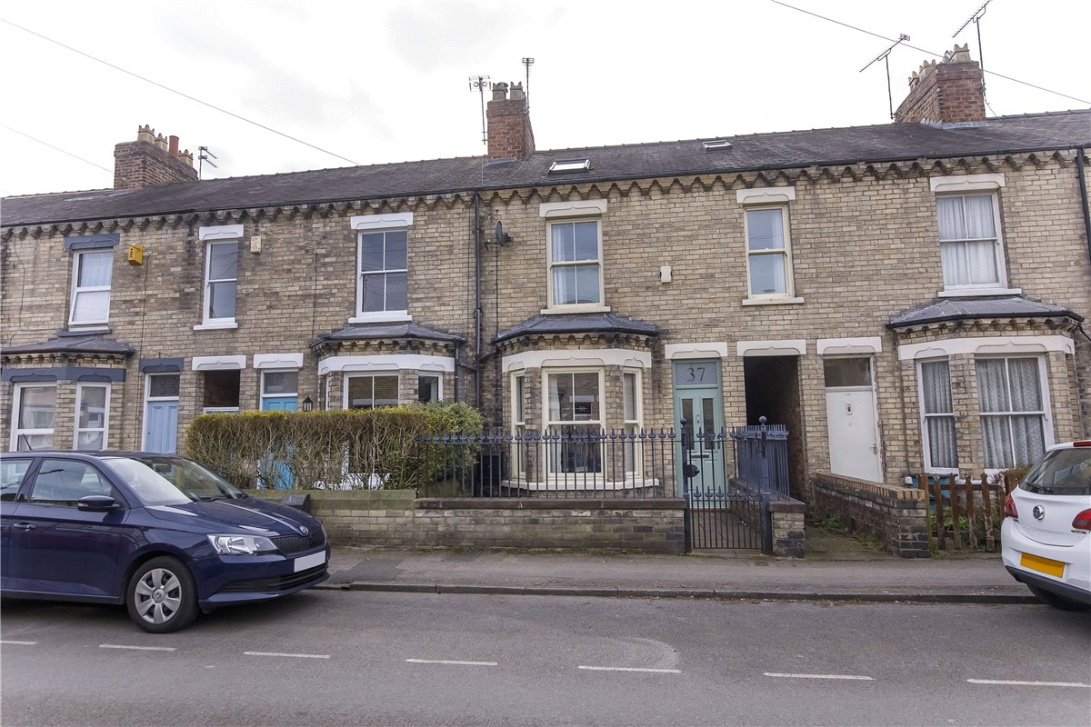 4 bedroom House, Park Grove, York, YO31 - Let Agreed