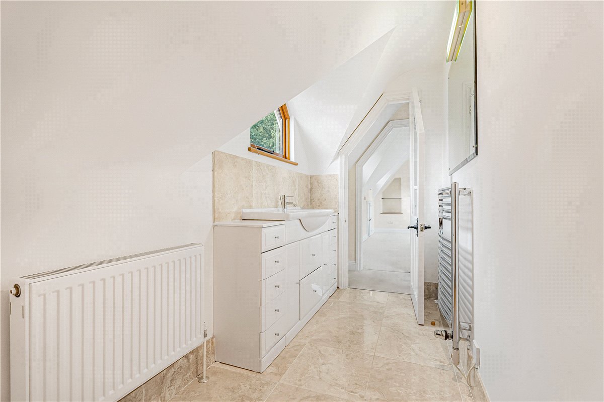 10 bedroom House, Frith Hill, South Heath, HP16 - Available, Image 35