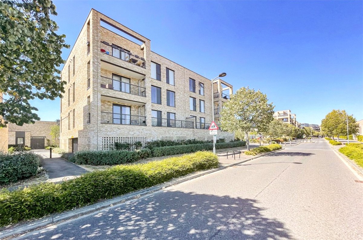 2 bedroom Flat, Hawkey Road, Trumpington, CB2 - Sold