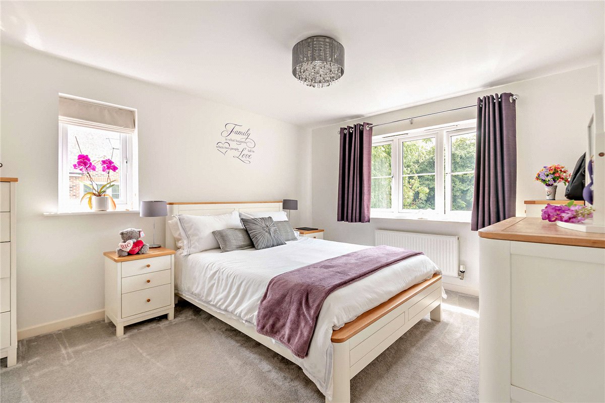 3 bedroom House, Capability Way, Greenham, RG19 - Sold STC, Image 7
