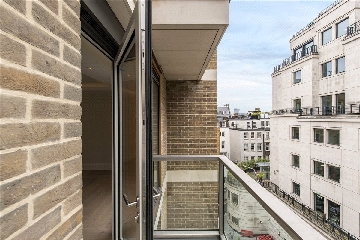 1 bedroom Flat, Strand, Mayfair, WC2R - Available, Image 1