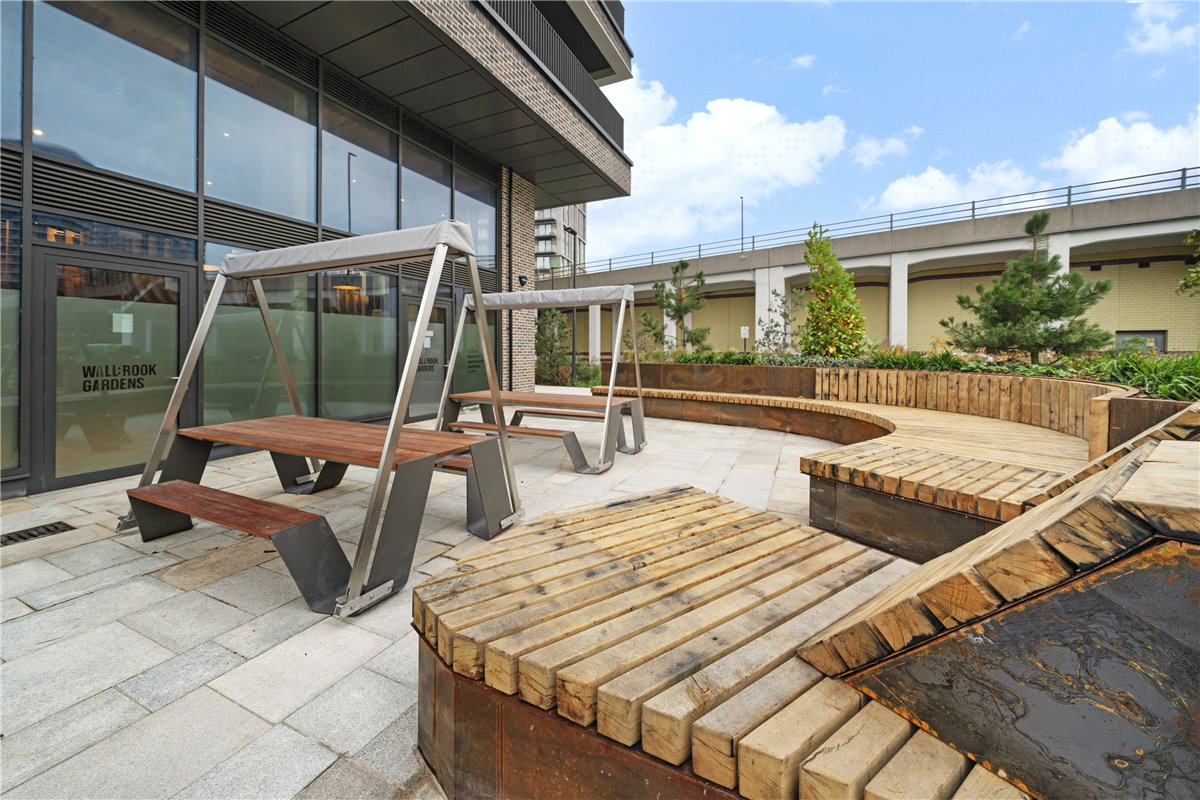 2 bedroom Flat, Heartwell Avenue, London, E16 - Let Agreed, Image 1