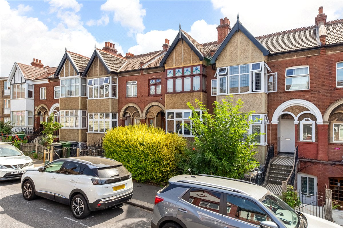 2 bedroom Flat, Babington Road, London, SW16 - Available, Image 13