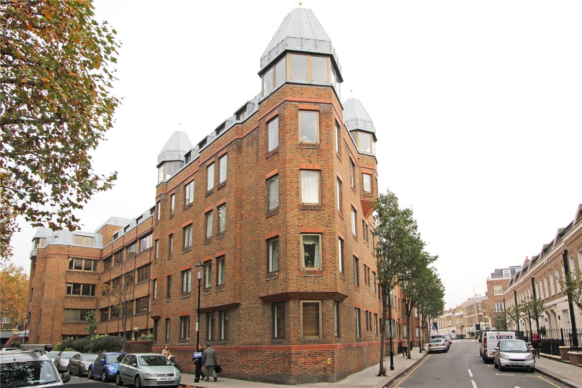 3 bedroom Flat, Holbein Place, London, SW1W - Available, Image 4