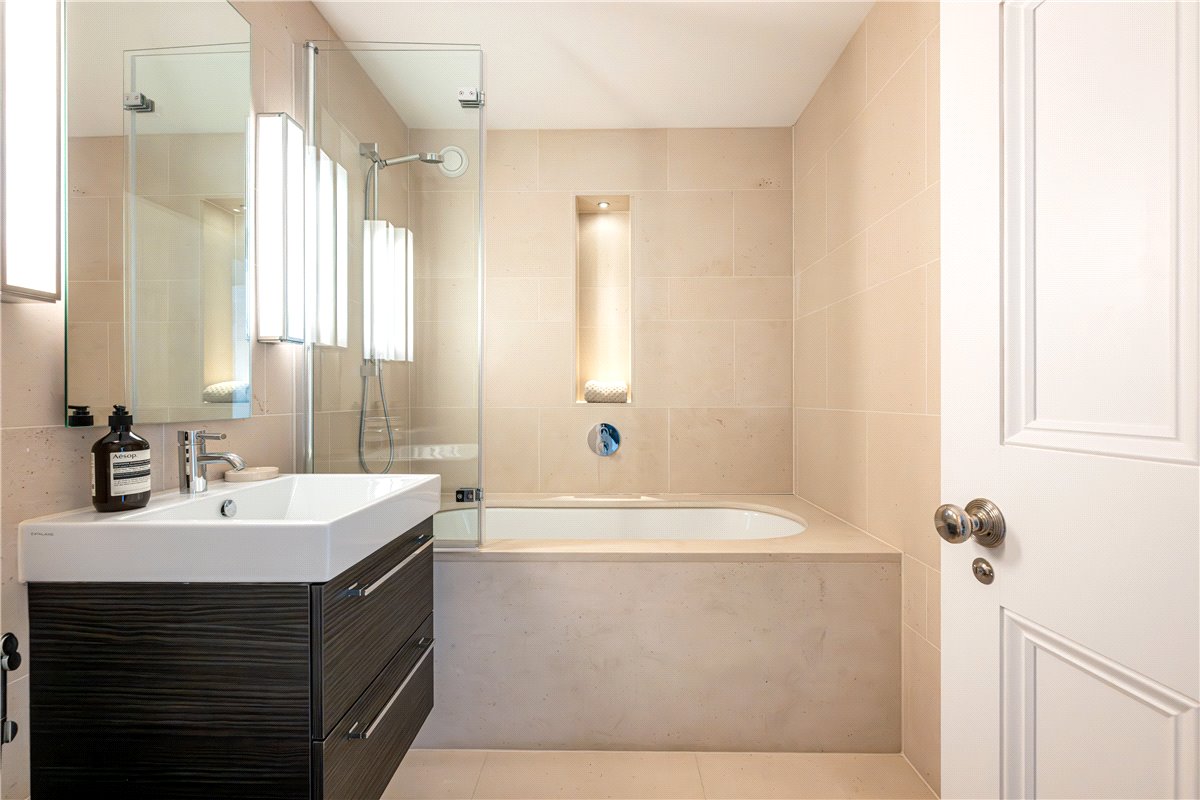 6 bedroom House, Chesterfield Hill, Mayfair, W1J - Available, Image 30