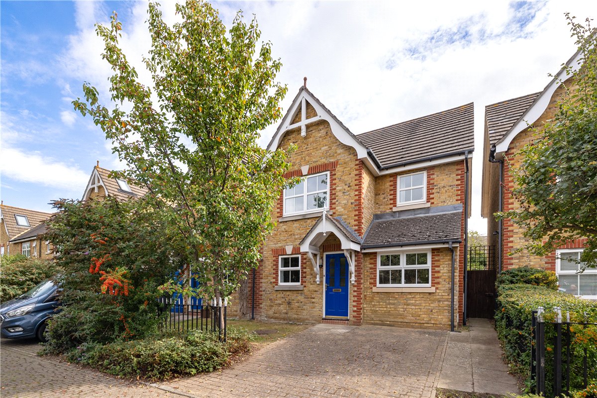 3 bedroom House, Victoria Mews, Earlsfield, SW18 - Sold, Image 1