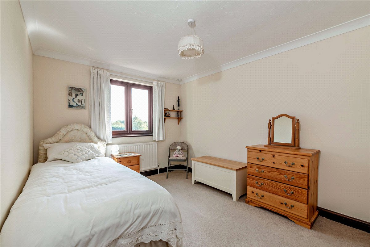 4 bedroom House, Harewood Drive, Cold Ash, RG18 - Available, Image 19