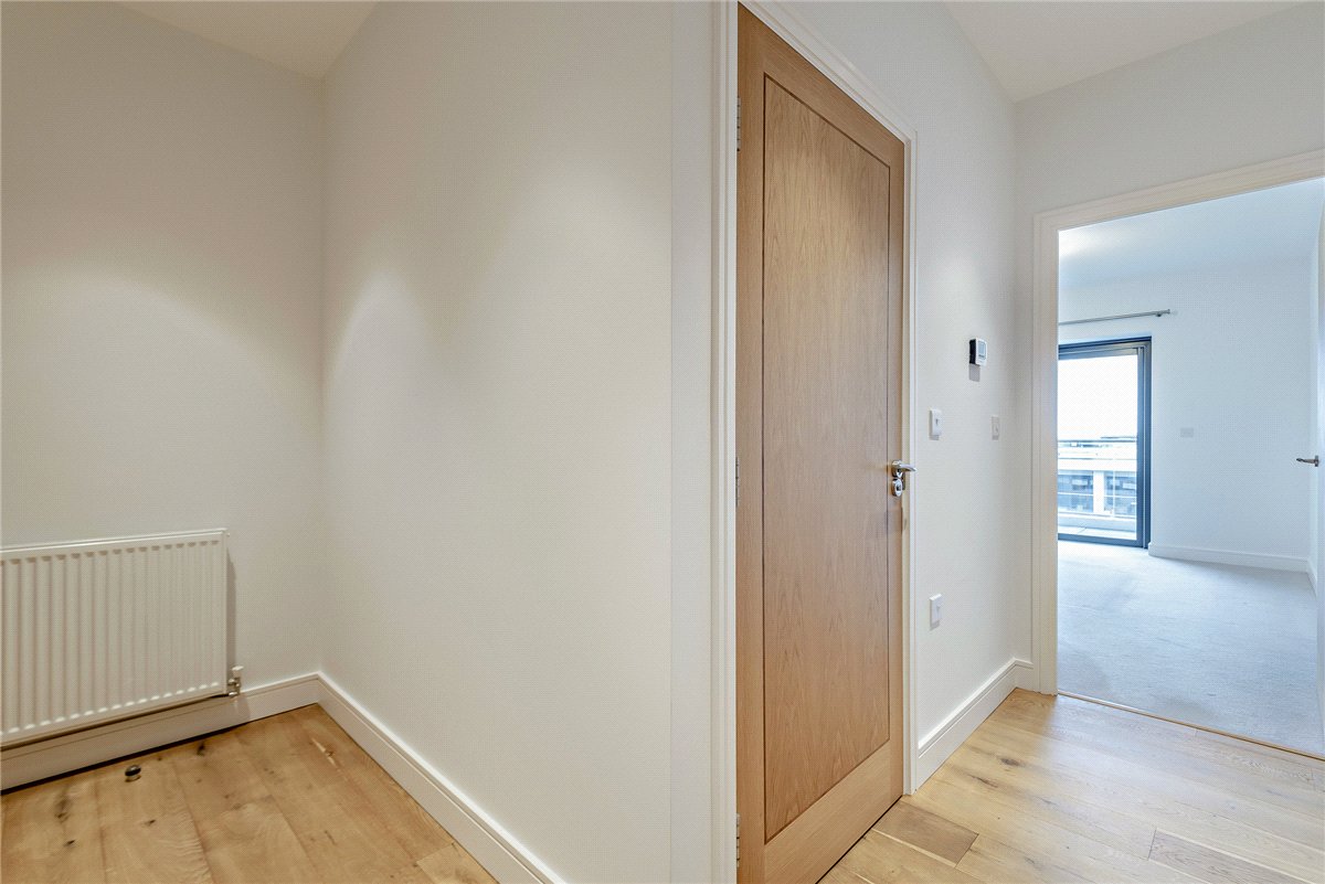 1 bedroom Flat, Kingman Way, Newbury, RG14 - Available, Image 9