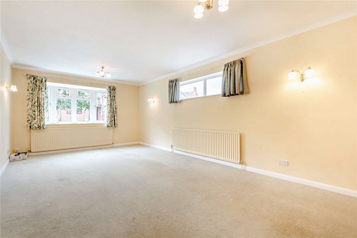 3 bedroom Bungalow, Gore End Road, Ball Hill, RG20 - Let Agreed, Image 3
