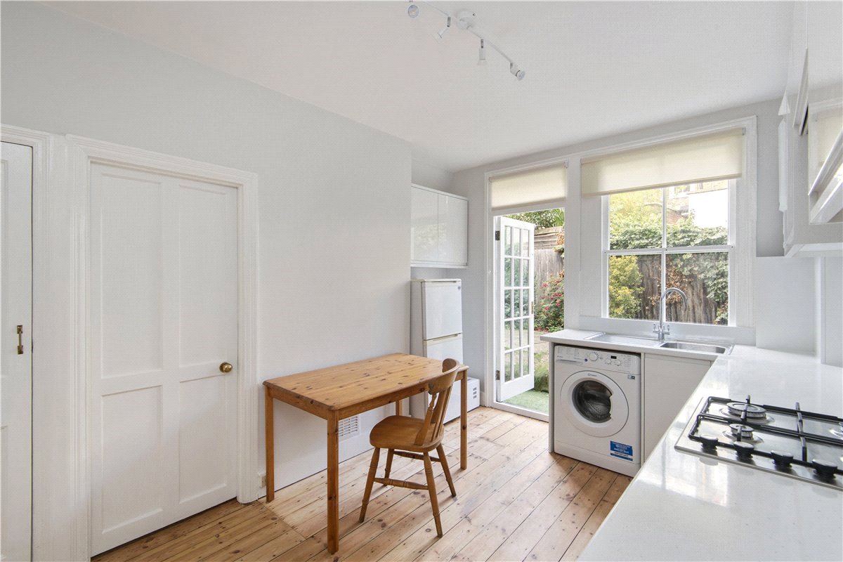 2 bedroom Maisonette, Beira Street, Balham/Clapham South, SW12 - Sold, Image 2