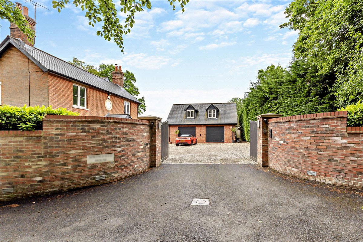 5 bedroom House, Newbury Road, Headley, RG19 - Available, Image 19