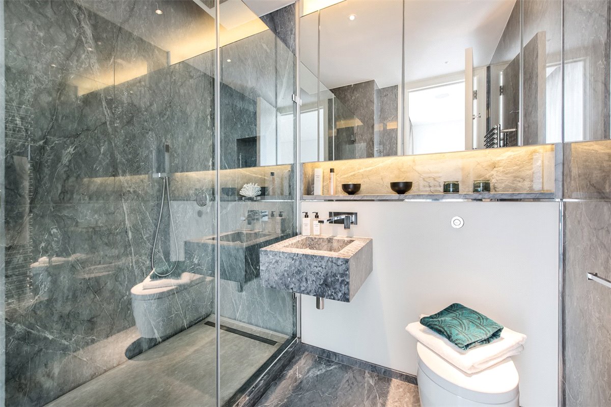 3 bedroom Maisonette, Green Street, Mayfair, W1K - Available, Image 8