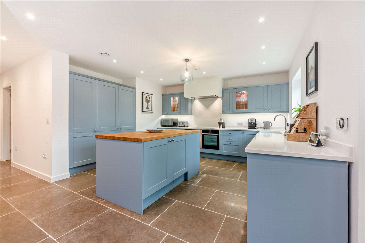 4 bedroom House, Highfield, Ashmansworth, RG20 - Available, Image 3
