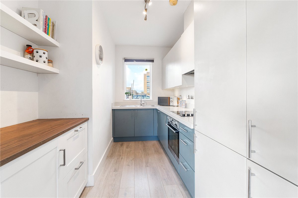 2 bedroom House, Lapwing Avenue, Trumpington, CB2 - Sold STC, Image 3