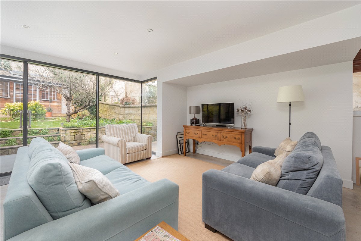 2 bedroom Flat, Lansdown Road, Bath, BA1 - Available, Image 3