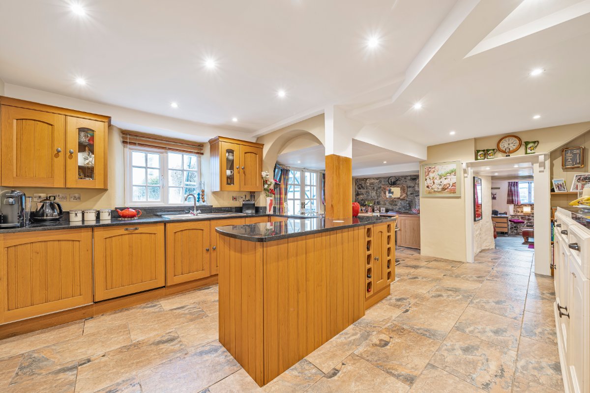 5 bedroom House, Lender Lane, Mullion, TR12 - Available, Image 10