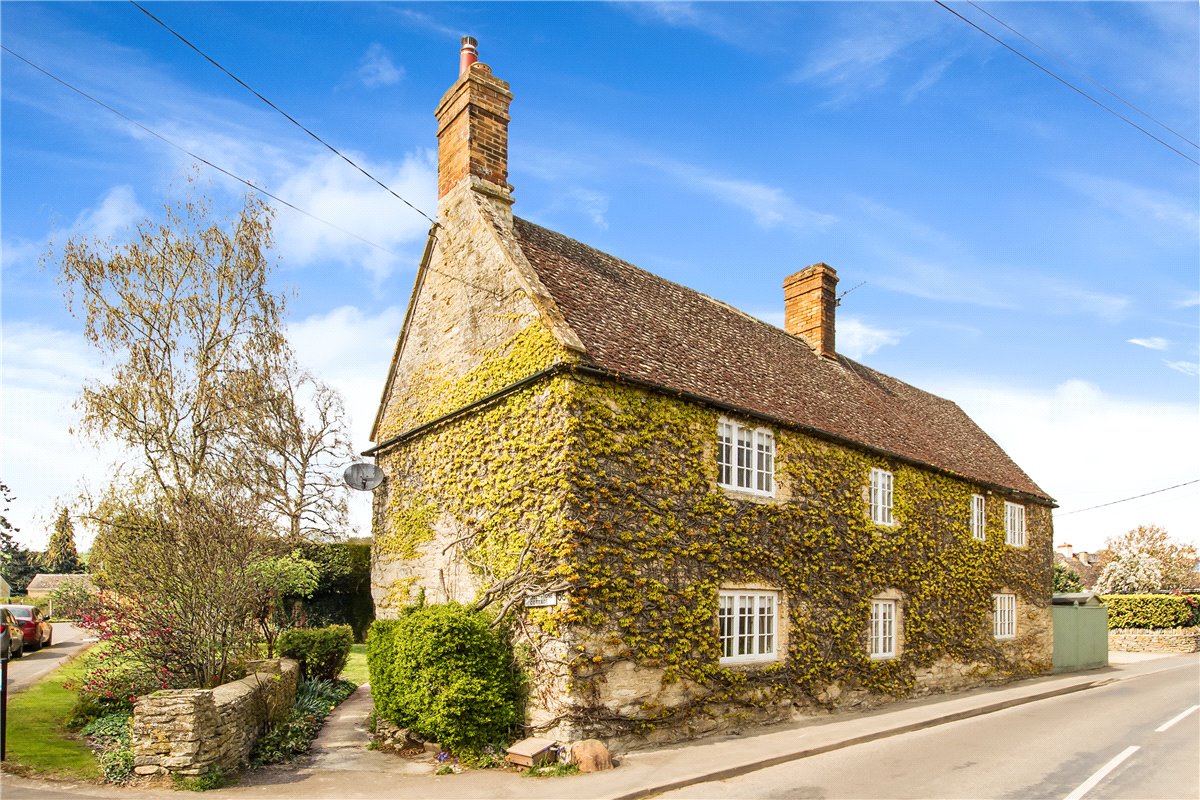 3 bedroom Cottage, Medcroft Road, Tackley, OX5 - Let Agreed