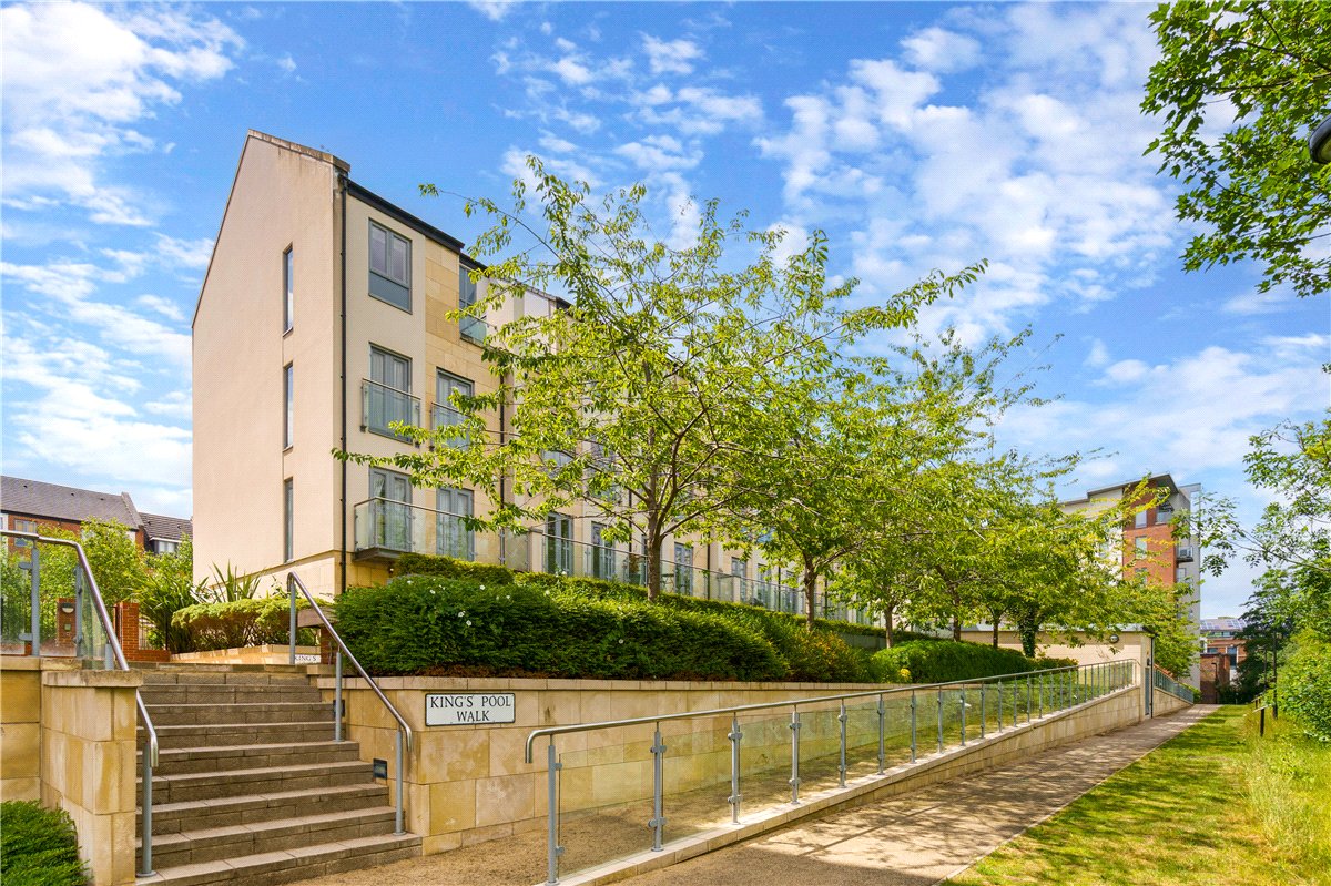 4 bedroom House, Kings Pool Walk, York, YO1 - Available