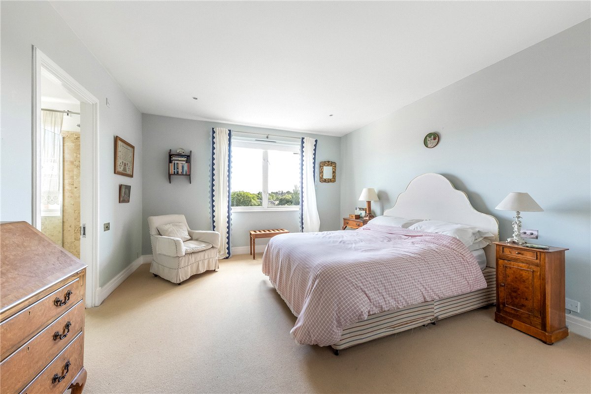 3 bedroom Flat, Point Pleasant, London, SW18 - Available, Image 12