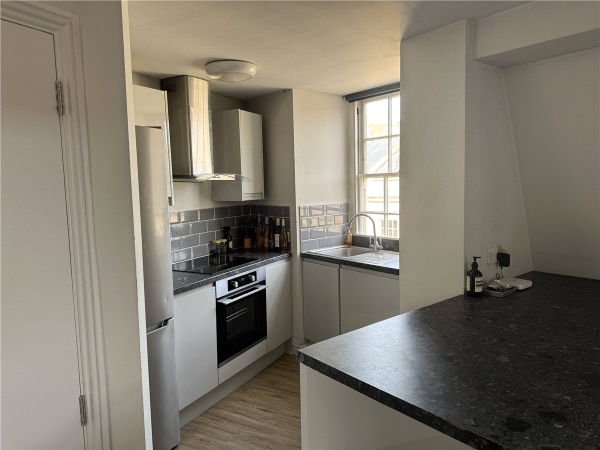 1 bedroom Flat, Monmouth Street, Bath, BA1 - Let Agreed