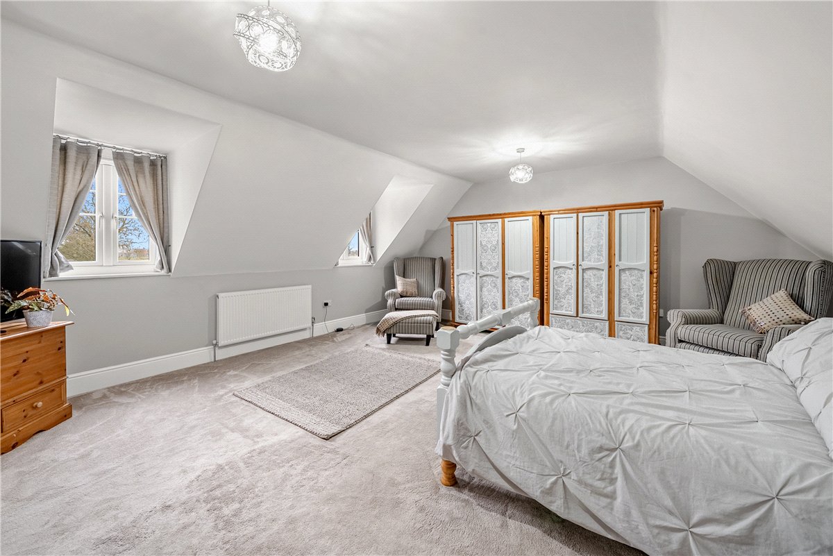 6 bedroom House, Selby Road, Riccall, YO19 - Available, Image 1