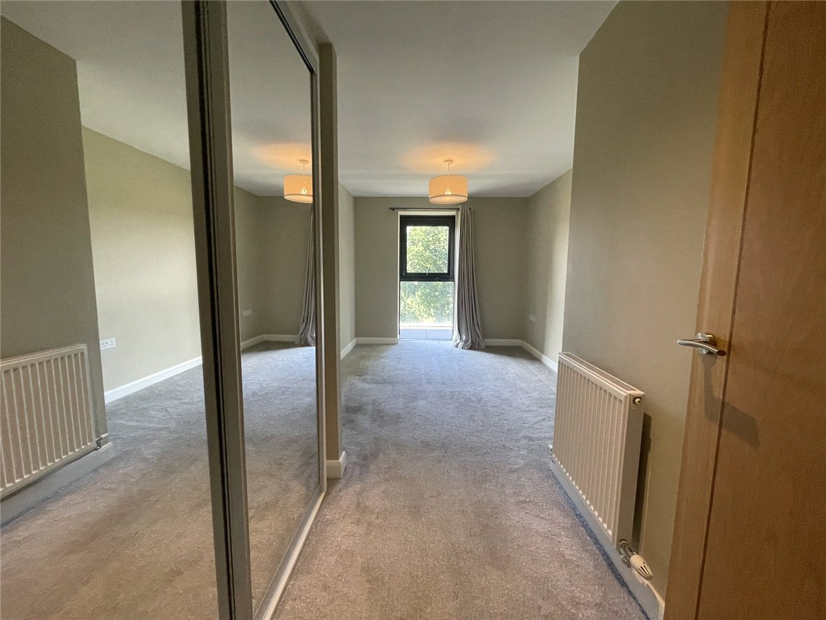 2 bedroom Flat, Racecourse Road, Newbury, RG14 - Let Agreed, Image 7