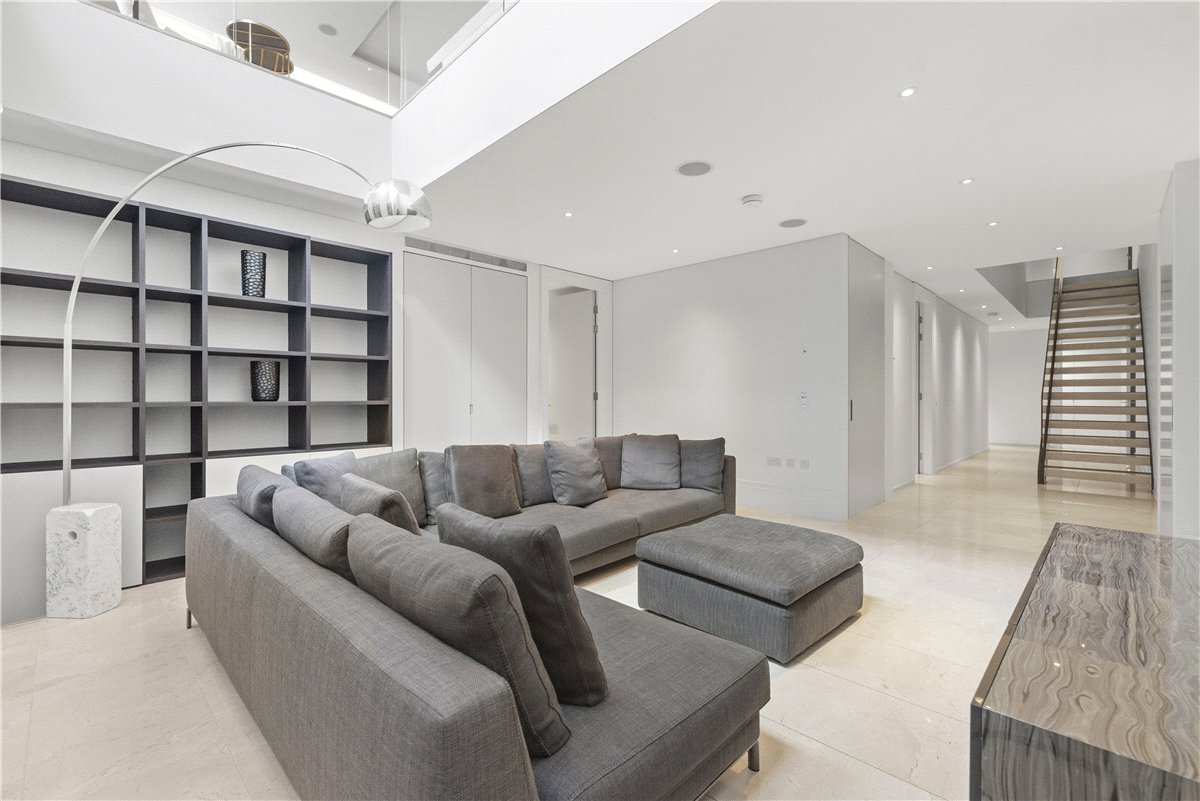 4 bedroom Flat, Chelsea Manor Street, Chelsea, SW3 - Available, Image 13