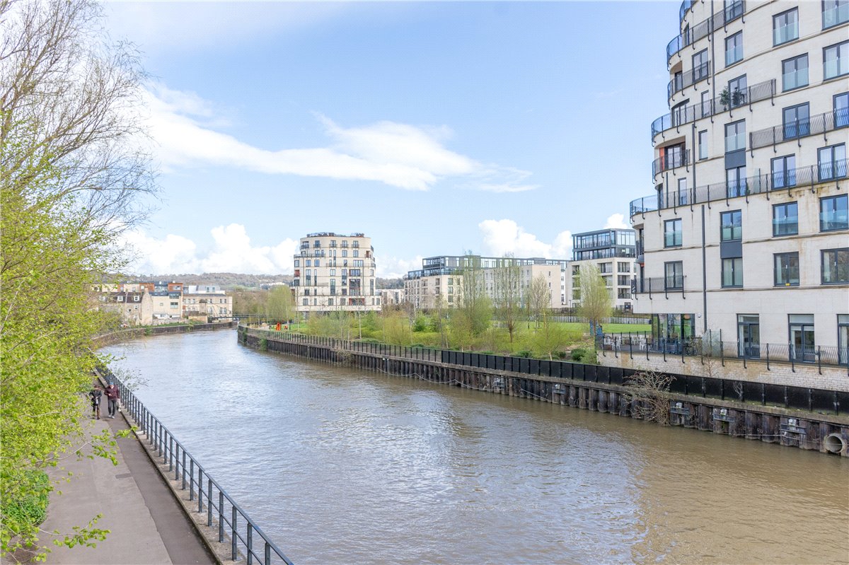 2 bedroom Flat, Midland Road, Bath, BA2 - Sold, Image 2