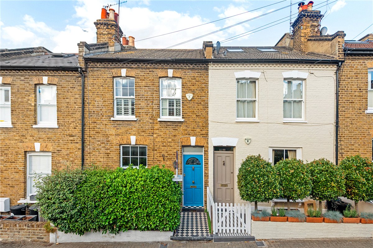 3 bedroom House, Dalby Road, London, SW18 - Sold STC