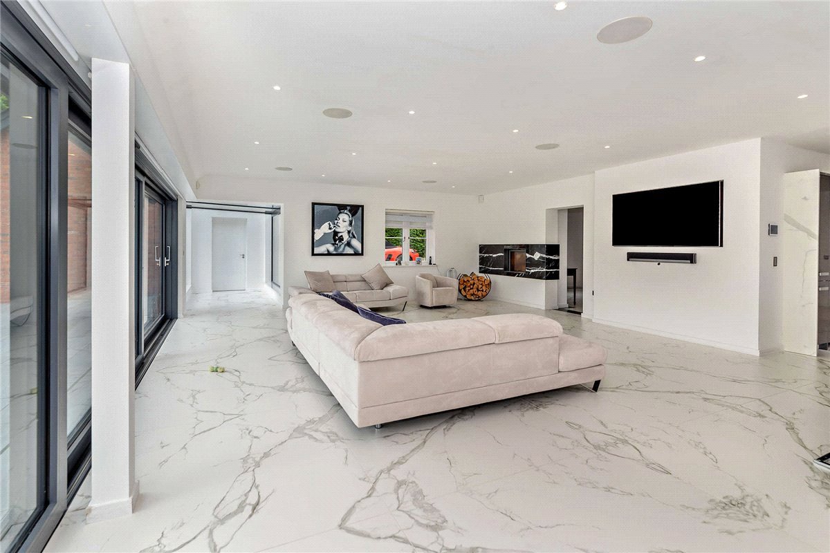 5 bedroom House, Newbury Road, Headley, RG19 - Available, Image 4