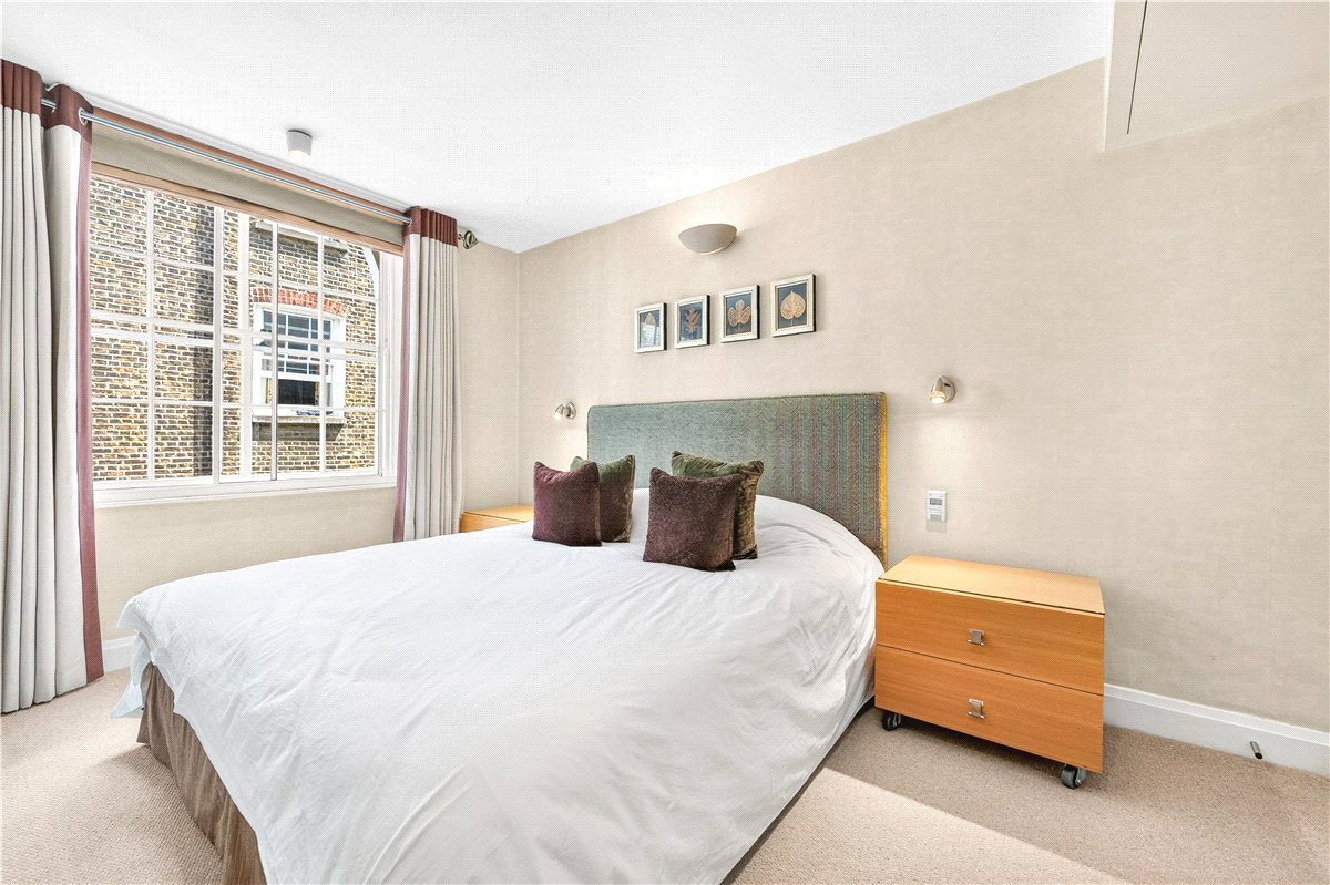 2 bedroom Flat, St Christopher's Place, London, W1U - Available, Image 2