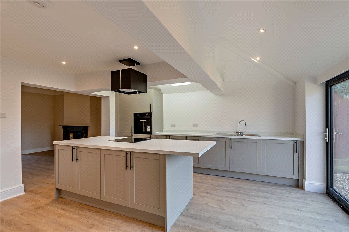 3 bedroom House, Andover Road, Newbury, RG14 - Sold, Image 9