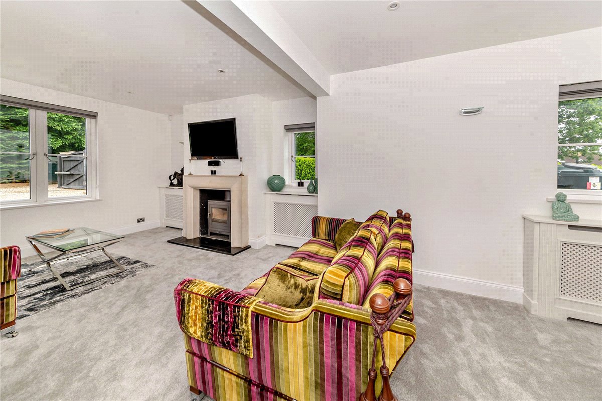 5 bedroom House, Newbury Road, Headley, RG19 - Available, Image 7