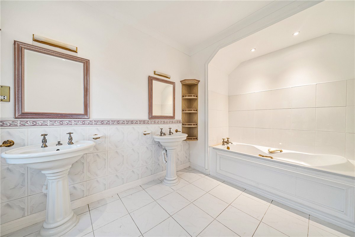 7 bedroom House, Newcastle Road, Whitmore, ST5 - Available, Image 11
