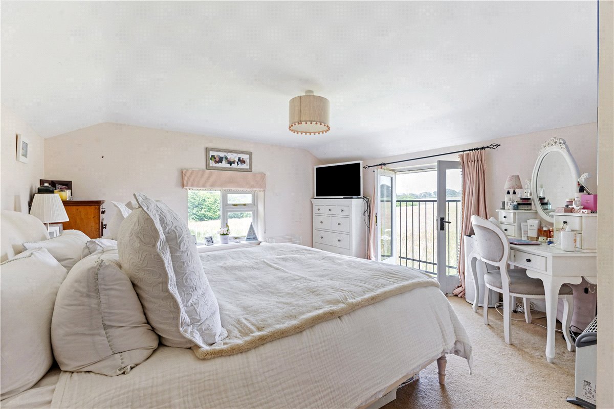4 bedroom House, Knowle, Pewsey, SN9 - Sold STC, Image 10