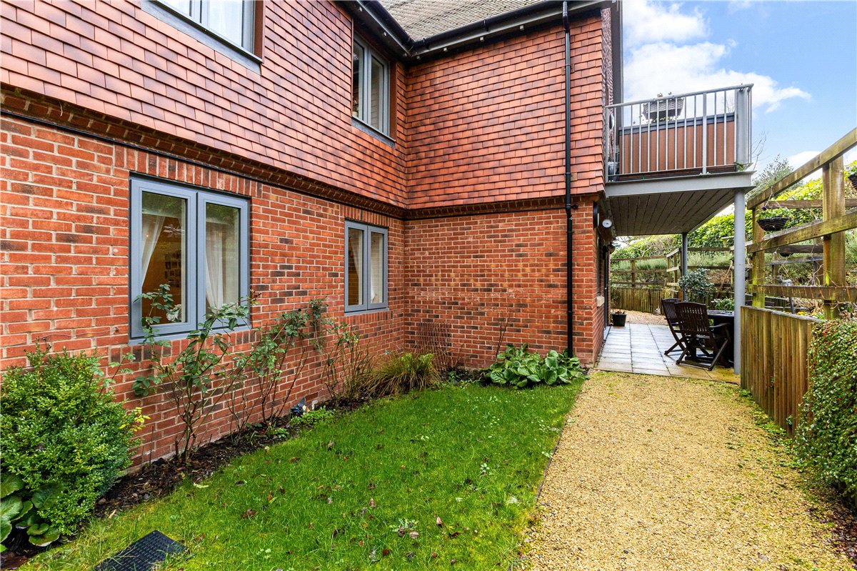 2 bedroom Flat, Granham Close, Marlborough, SN8 - Available, Image 17