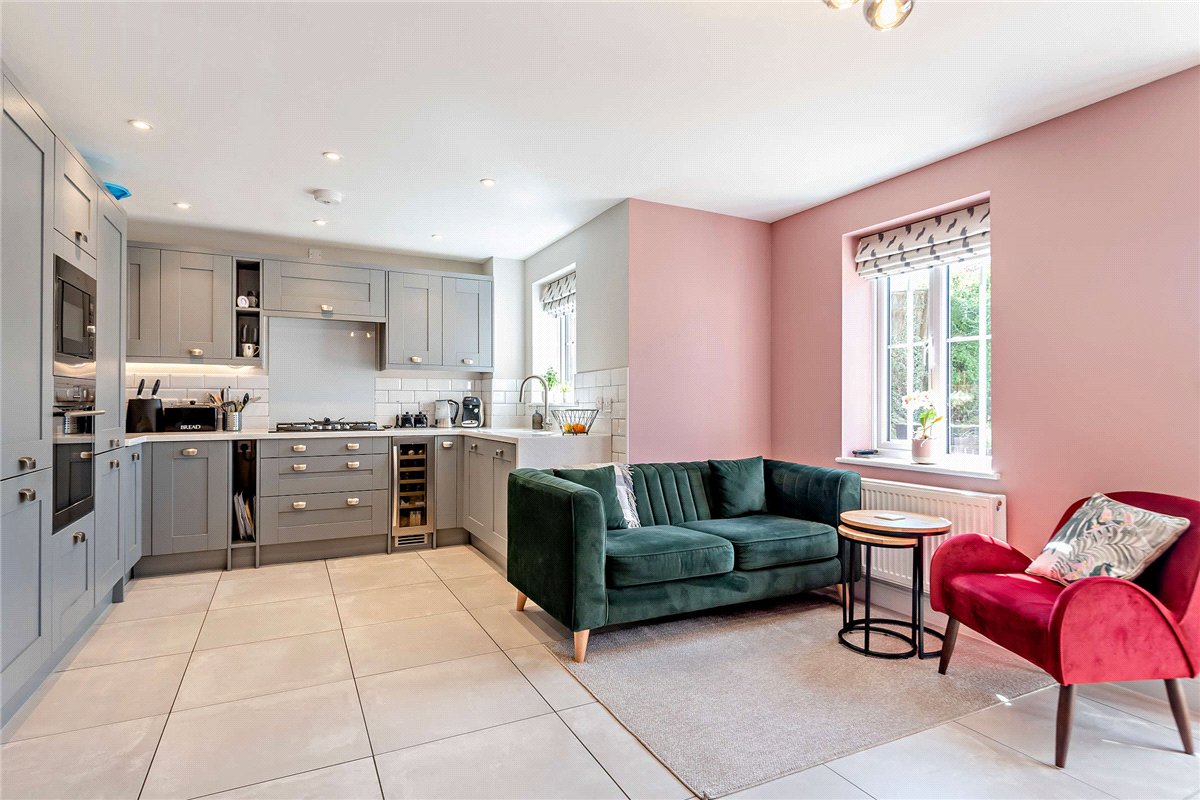 4 bedroom House, Folly Court, Cold Ash, RG18 - Sold STC, Image 12