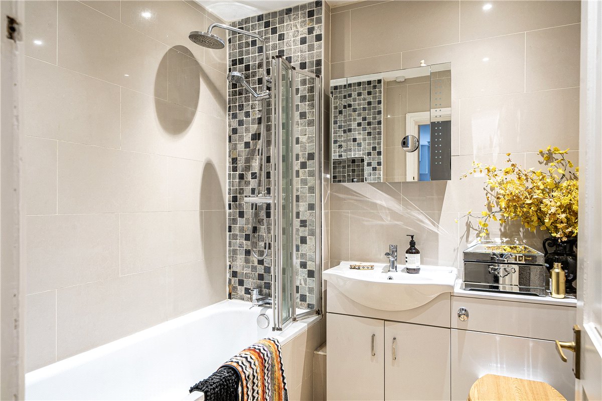 2 bedroom Flat, Sydney Place, Bath, BA2 - Available, Image 6