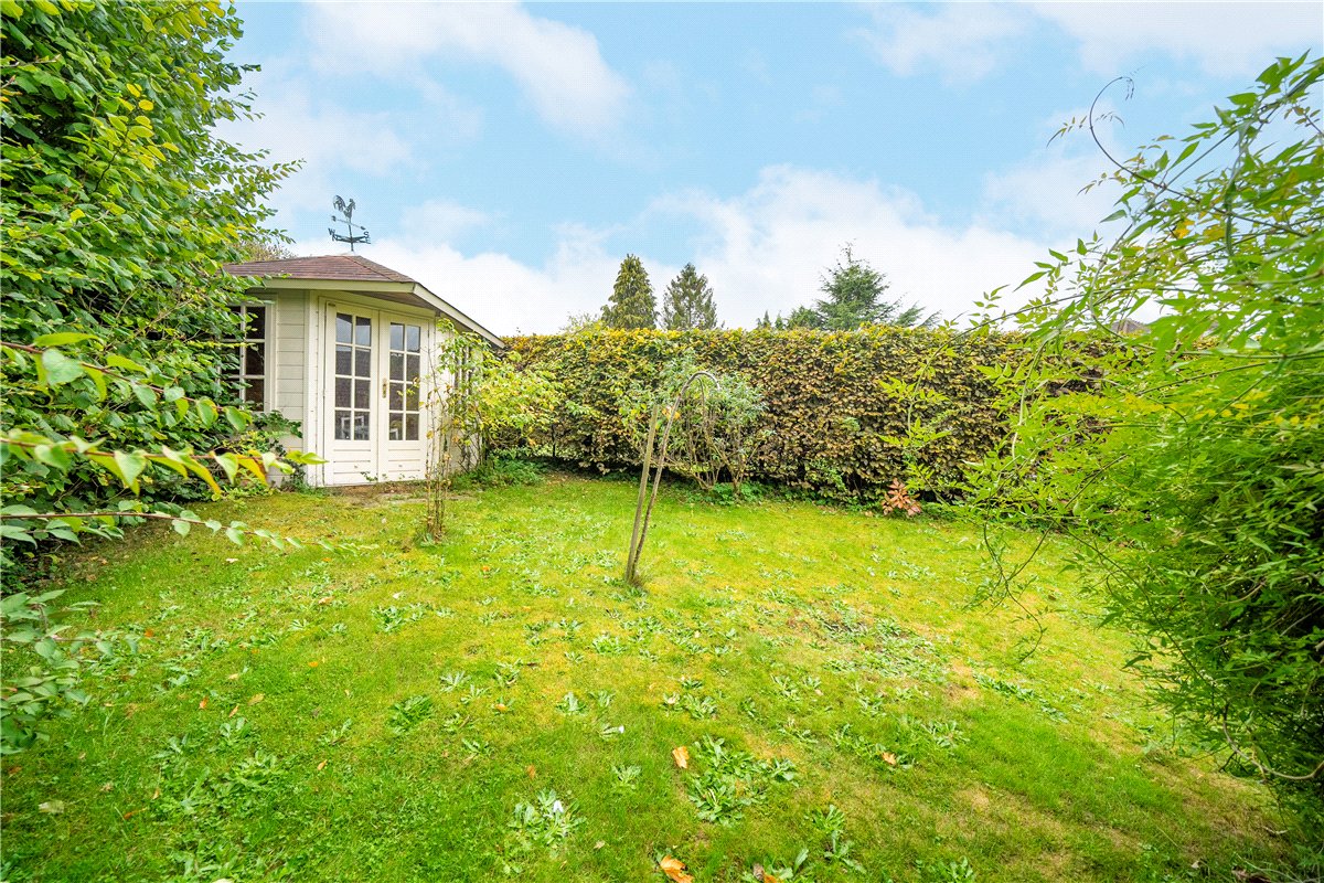 3 bedroom Bungalow, Paddock Field, Chilbolton, SO20 - Sold STC, Image 6