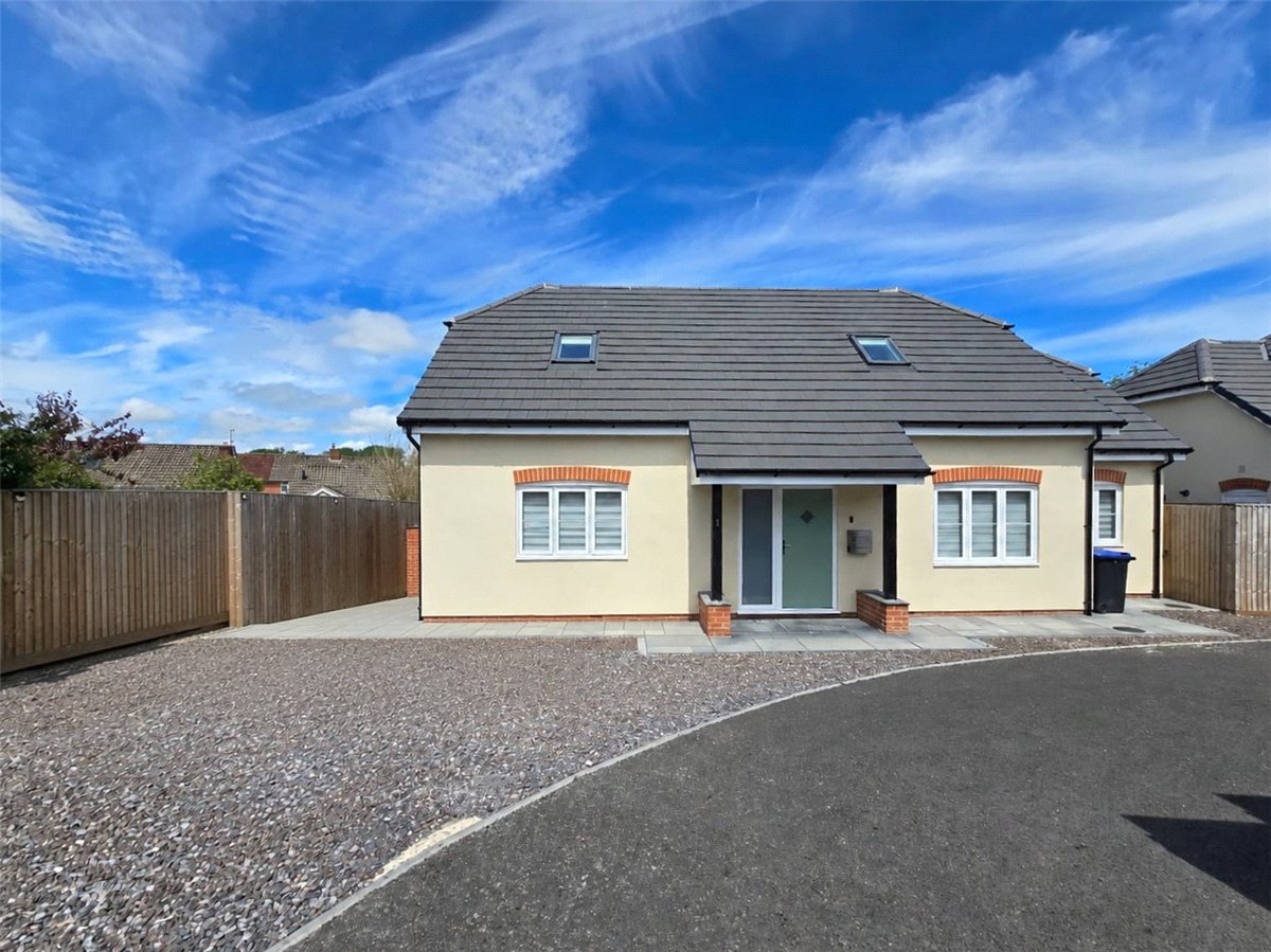3 bedroom House, Elcot Lane, Marlborough, SN8 - Available, Image 1