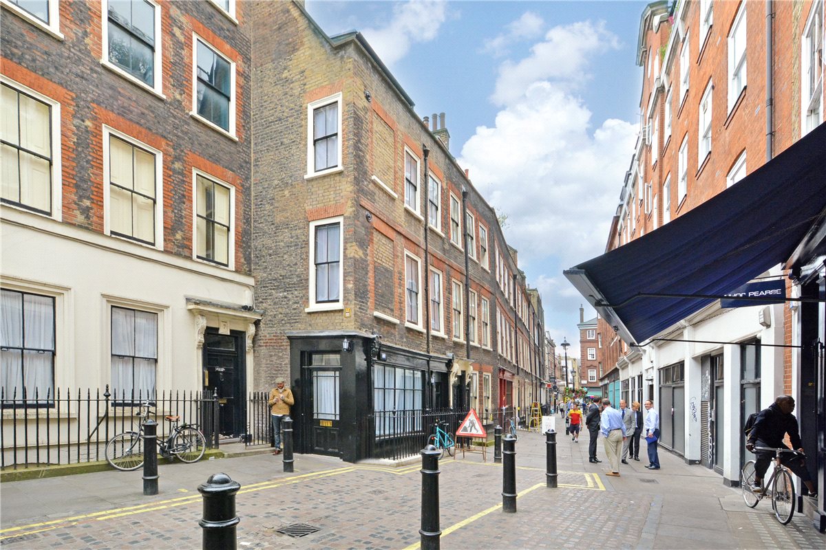 3 bedroom House, Meard Street, Soho, W1F - Available, Image 2