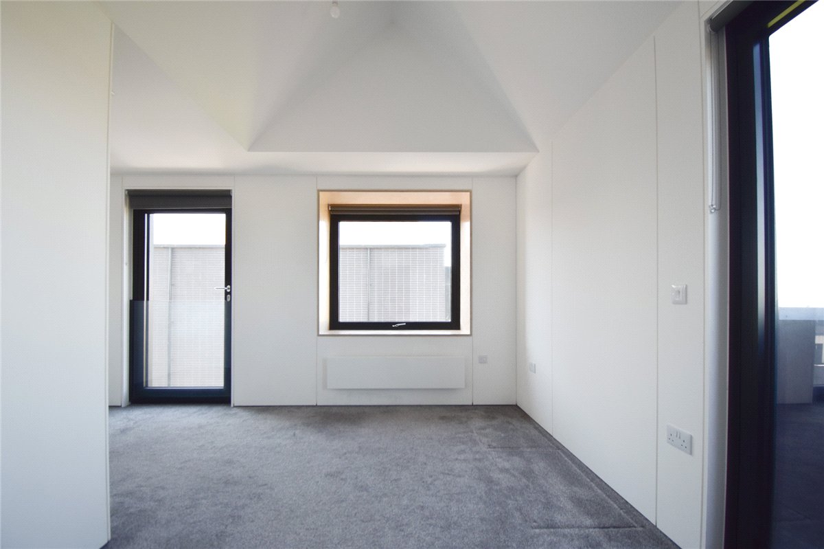 5 bedroom House, Lockhart Way, Northstowe, CB24 - Available, Image 4